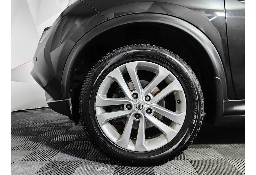 Nissan Juke 1.6 CVT (117 л.с.) Черный в АВИЛОН. Слайд №9