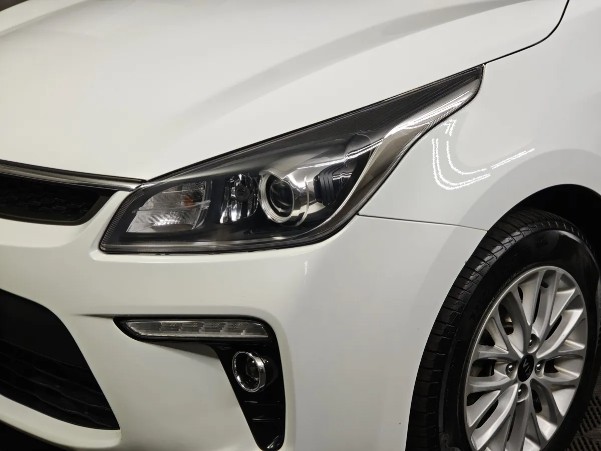 Kia Rio 1.6 AT (123 л.с.) Белый в АВИЛОН. Слайд №10