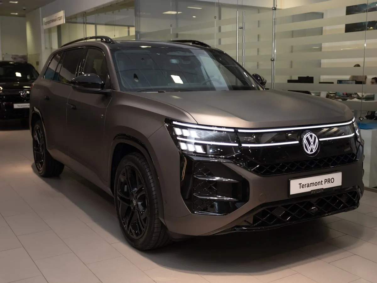 Volkswagen Teramont PRO 2.0 TSI 7DSG 4Motion (272 л.с.) R-Line Серый в АВИЛОН. Слайд №2