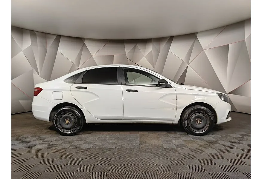 LIVE. Слайд №4