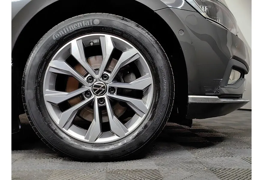 Volkswagen Passat 1.4 TSI BlueMotion DSG (150 л.с.) Highline Черный в АВИЛОН. Слайд №9