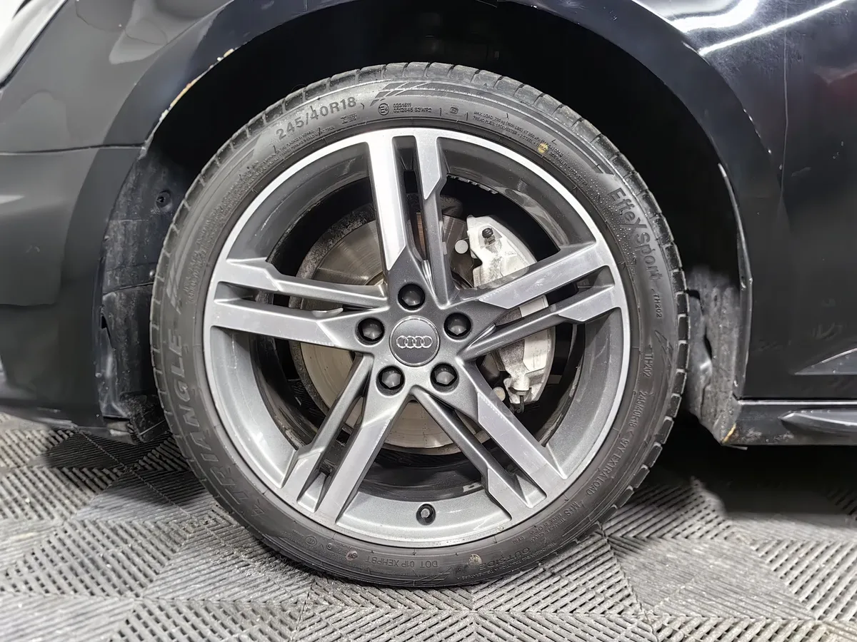 Audi A4 2.0 TDI S tronic quattro (190 л.с.) Черный в АВИЛОН. Слайд №9
