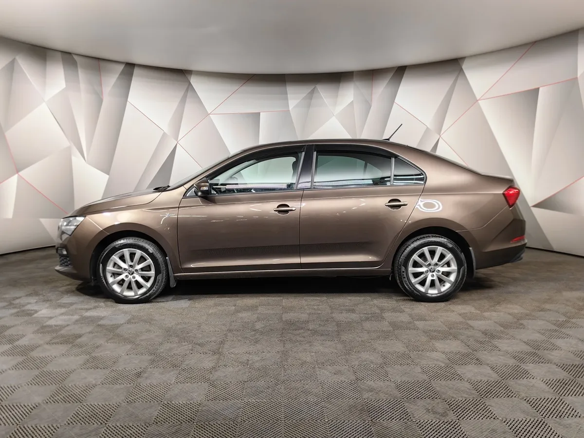 Skoda Rapid 1.6 AT (110 л.с.) Белый в АВИЛОН. Слайд №5