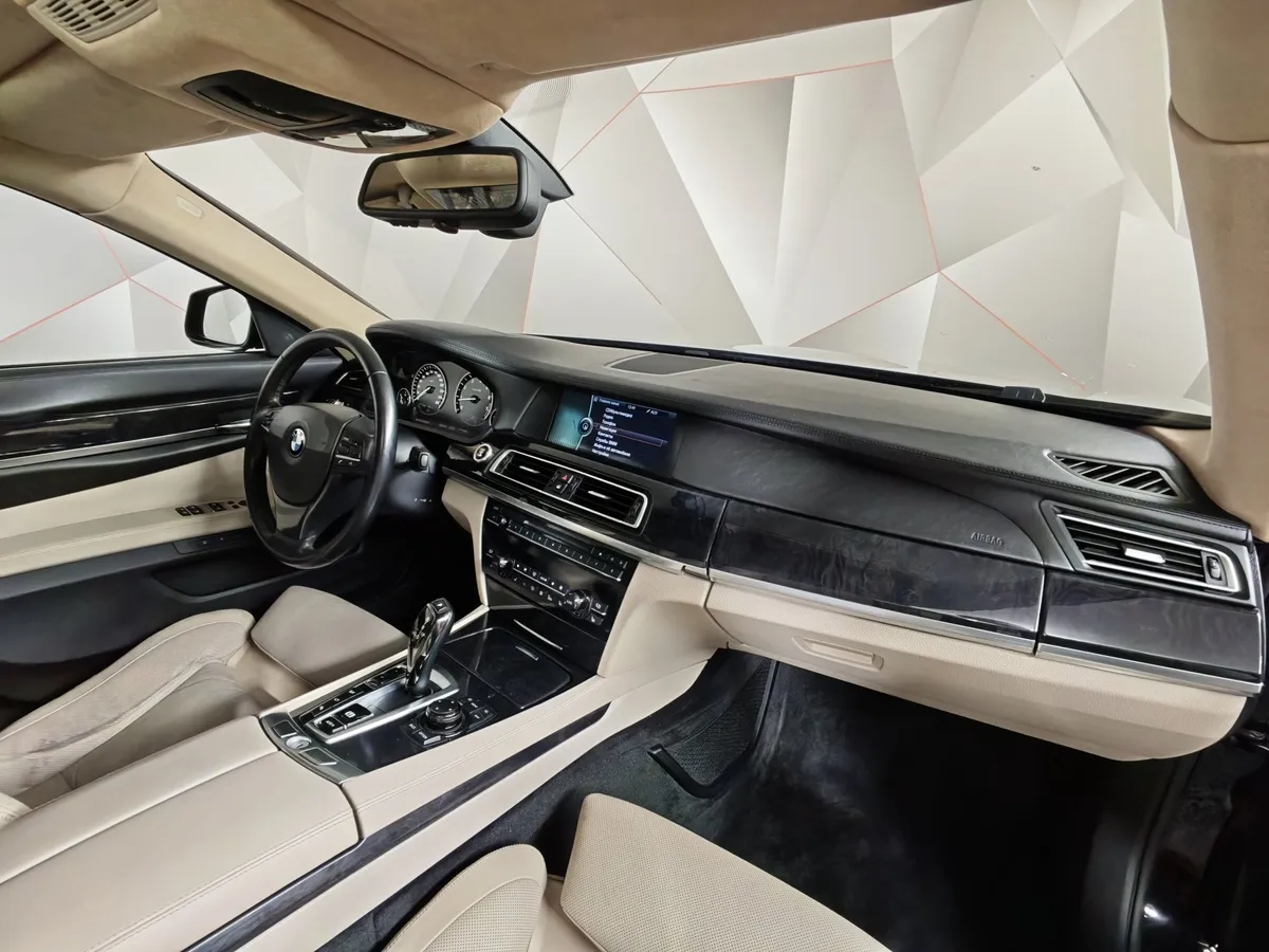 BMW 7 серия 750Li xDrive AT (407 л.с.) Черный в АВИЛОН. Слайд №22