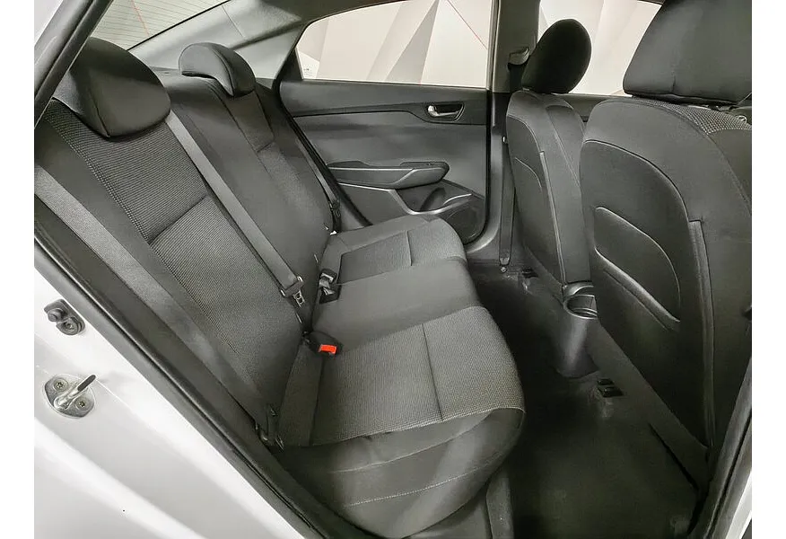 Hyundai Solaris 1.6 AT (123 л.с.) Active Plus Белый в АВИЛОН. Слайд №14