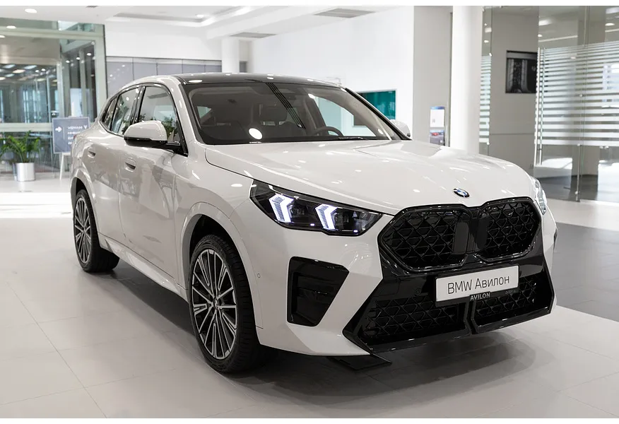 BMW X2 20i xDrive AT (192 л.с.) Серый в АВИЛОН. Слайд №2