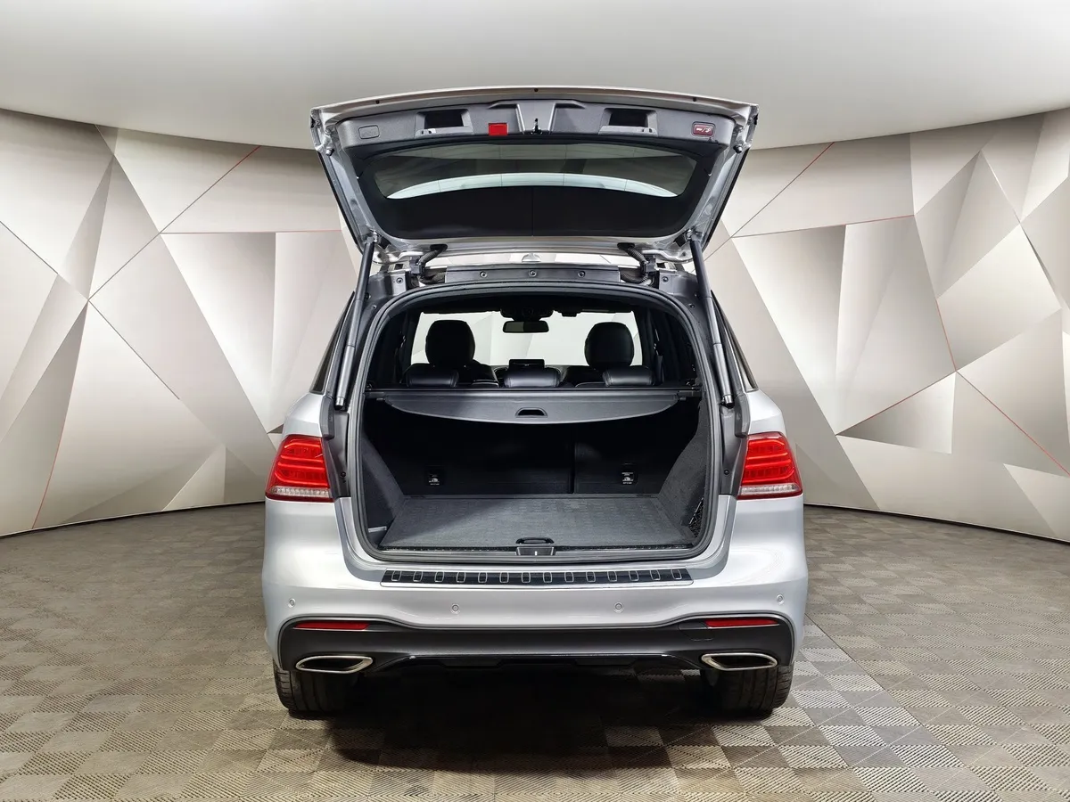 Mercedes-Benz GLE 400 4MATIC 9G-TRONIC (333 л.с.) Grand Edition Серебристый в АВИЛОН. Слайд №12