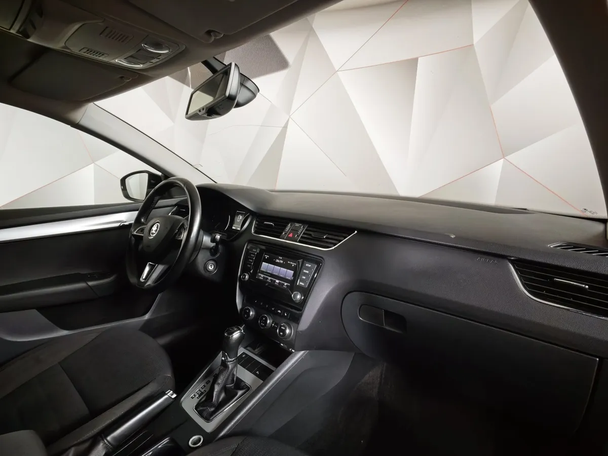 Skoda Octavia 1.8 TSI DSG (180 л.с.) Черный в АВИЛОН. Слайд №12