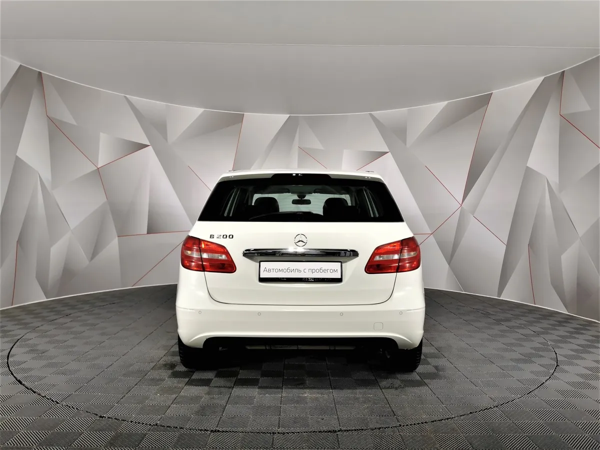 Mercedes-Benz B-Класс B 200 BlueEfficiency 7G-DCT (156 л.с.) Белый в АВИЛОН. Слайд №8