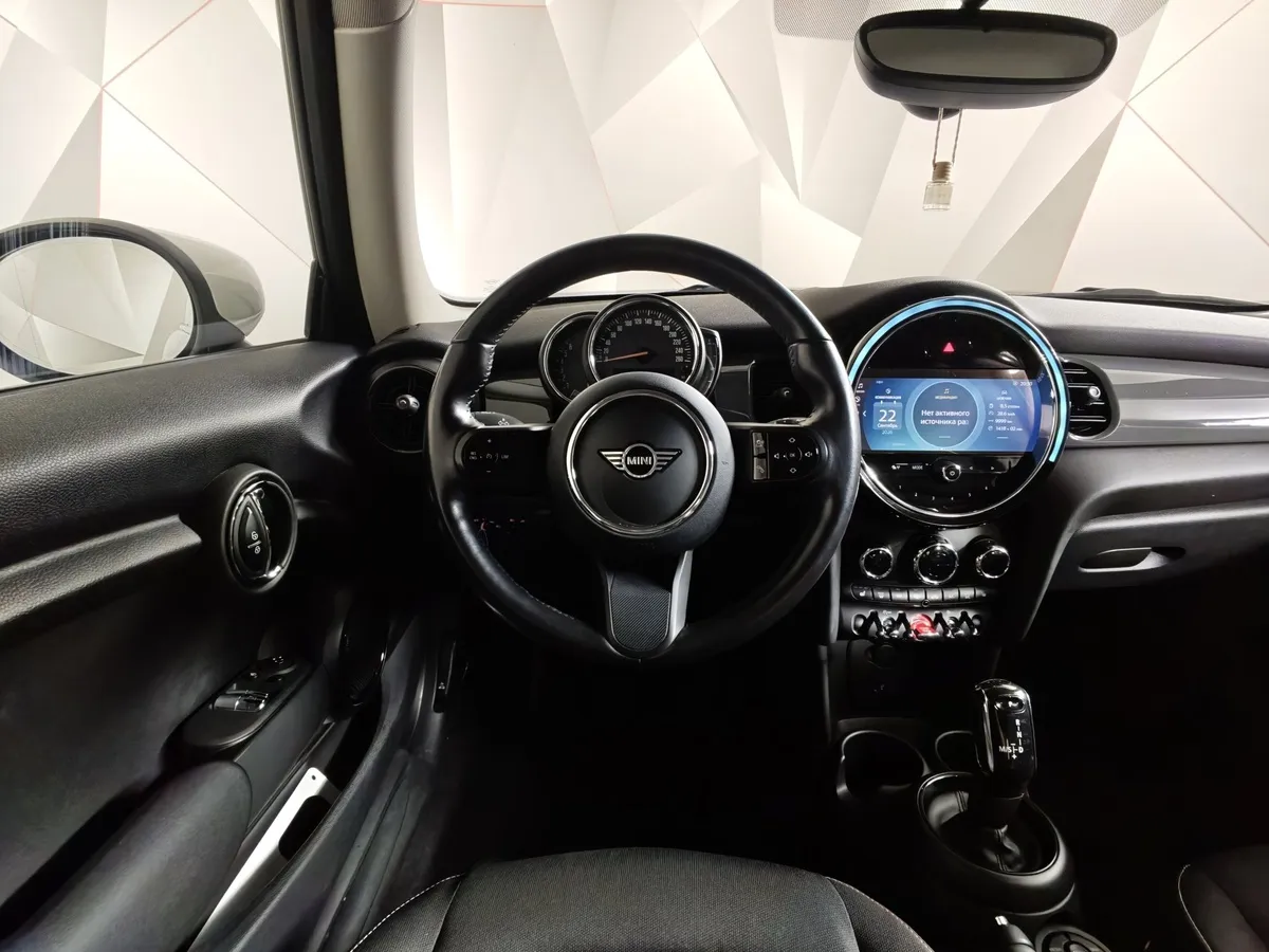 MINI 3 двери Cooper 1.5 AT (136 л.с.) Essential Серый в АВИЛОН. Слайд №15