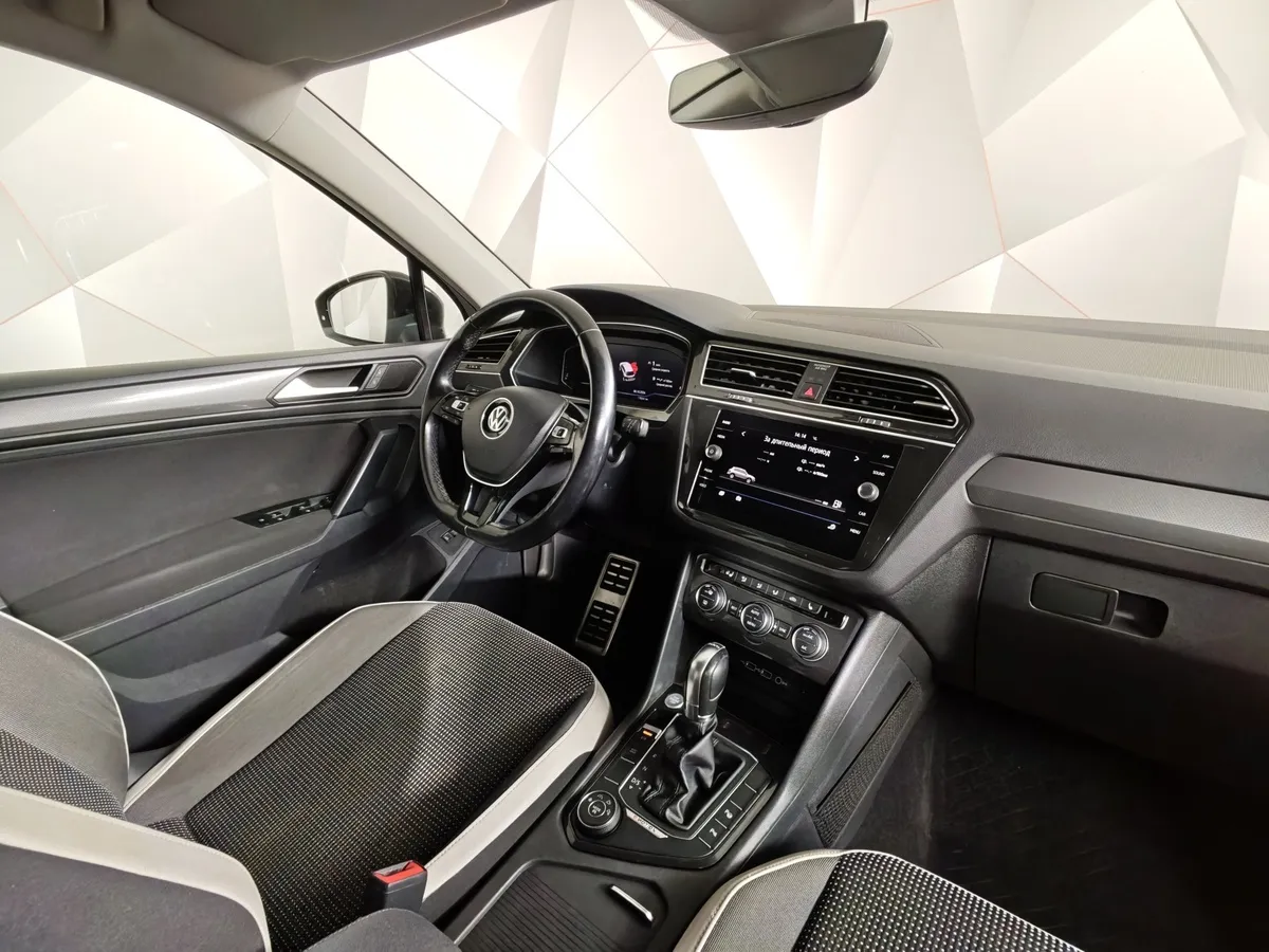 Volkswagen Tiguan 2.0 TSI 4Motion DSG (180 л.с.) OFFROAD Белый в АВИЛОН. Слайд №13