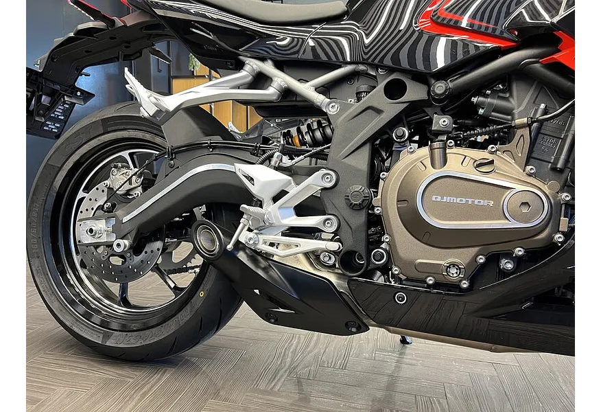 QJMOTOR SRK 421 RR 421 см³ (77 л.с.) (77) 421 в АВИЛОН. Слайд №14