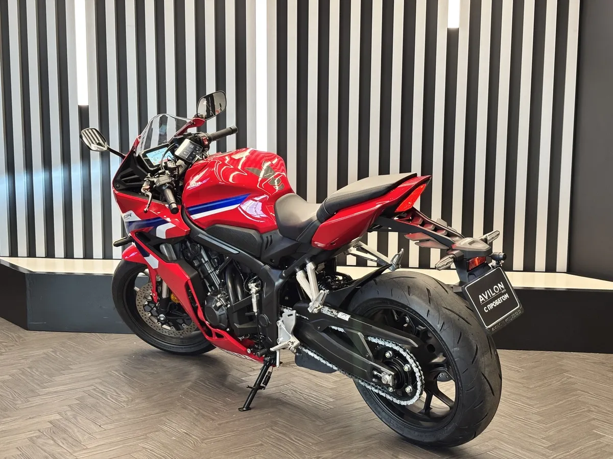 Honda CBR650 R 649 см³ (95 л.с.) (95) 649 Красный в АВИЛОН. Слайд №6