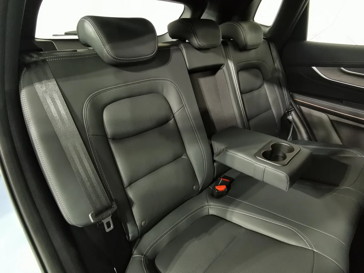EXEED LX 1.5T CVT (147 л.с.) Business Синий в АВИЛОН. Слайд №15