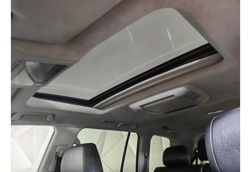 Lexus LX 570 AT (367 л.с.) Черный в АВИЛОН. Слайд №22