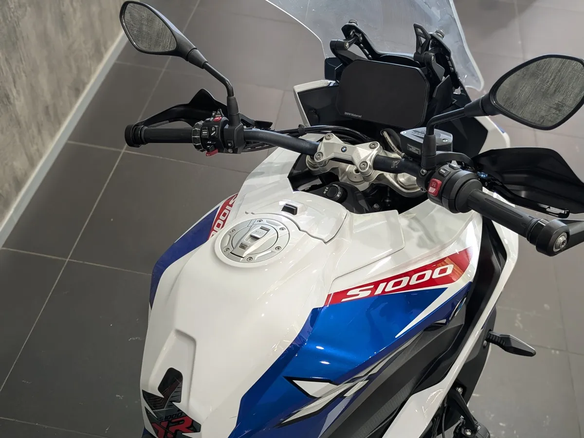 BMW Motorrad S 1000 XR S 1000 XR 999 см³ (165) 999 Белый в АВИЛОН. Слайд №3