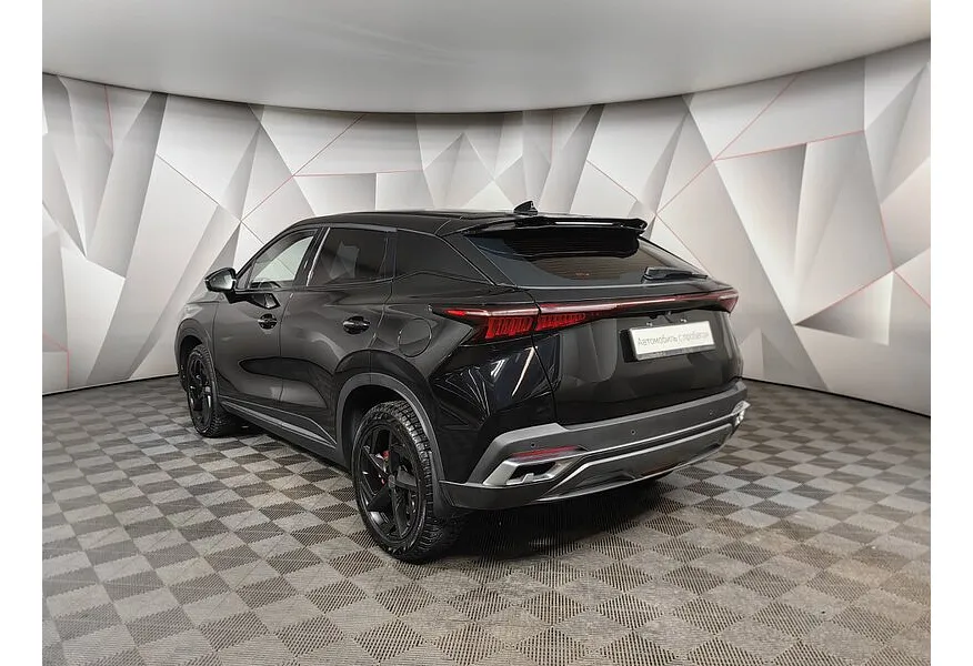 Omoda C5 1.6T DCT 4WD (150 л.с.) Supreme Черный в АВИЛОН. Слайд №4