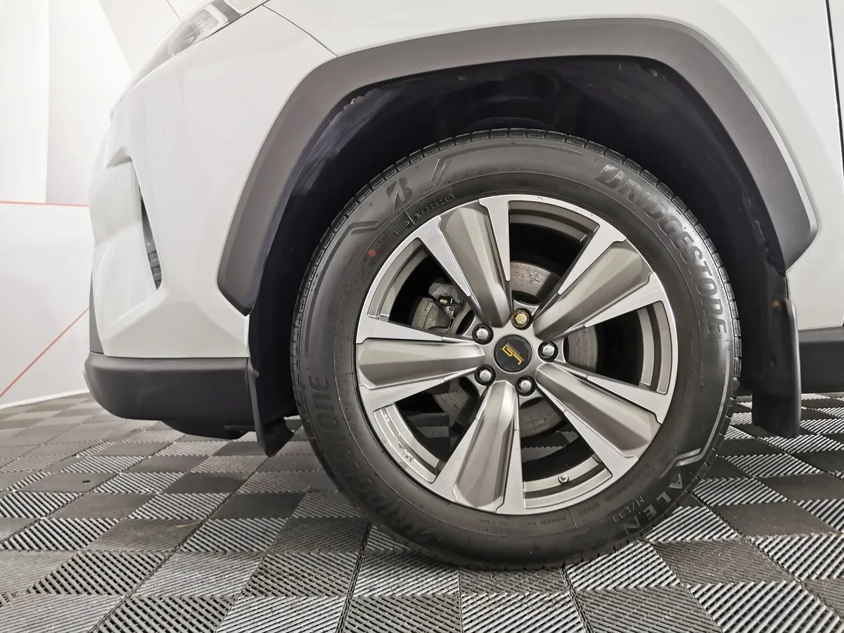 Toyota RAV4 2.0 CVT (149 л.с.) Комфорт Белый в АВИЛОН. Слайд №9