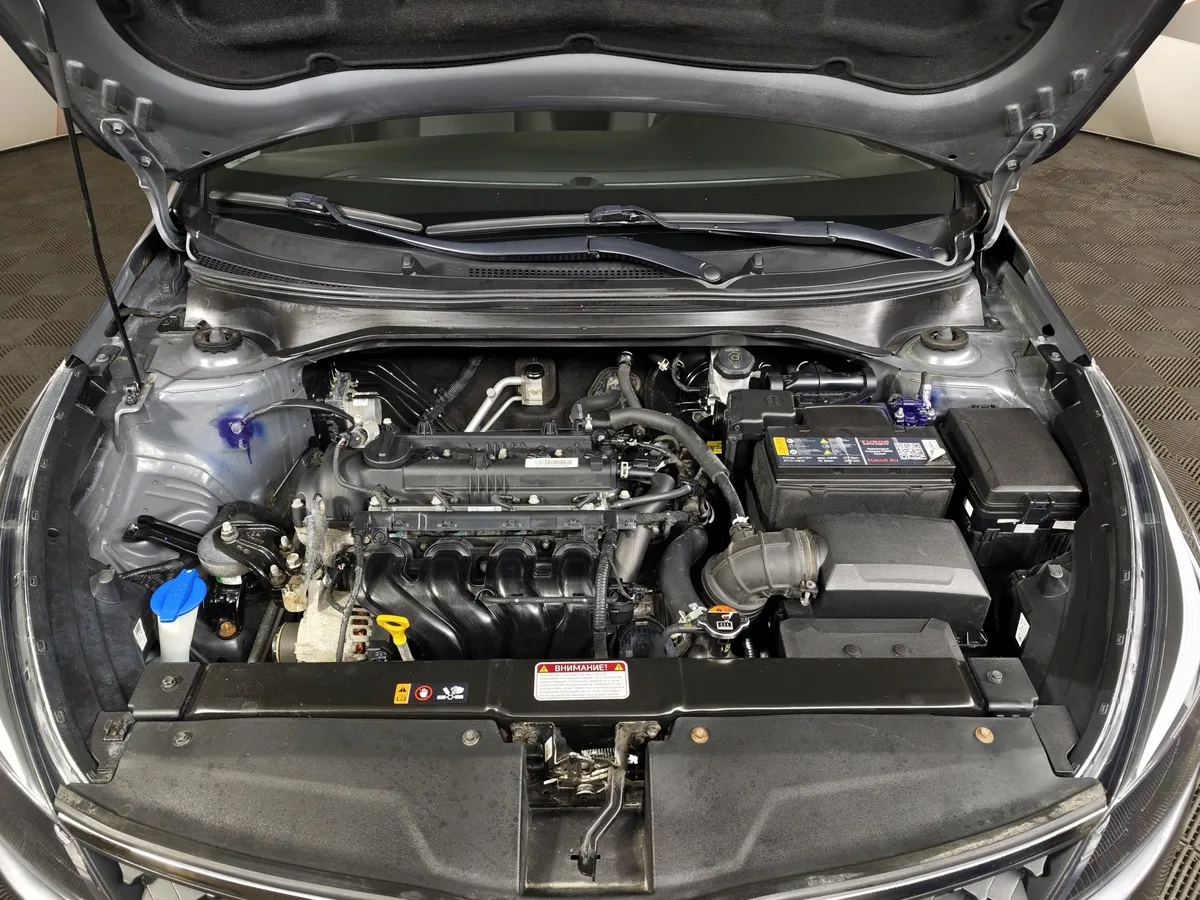 Kia Rio 1.6 AT (123 л.с.) Серый в АВИЛОН. Слайд №11