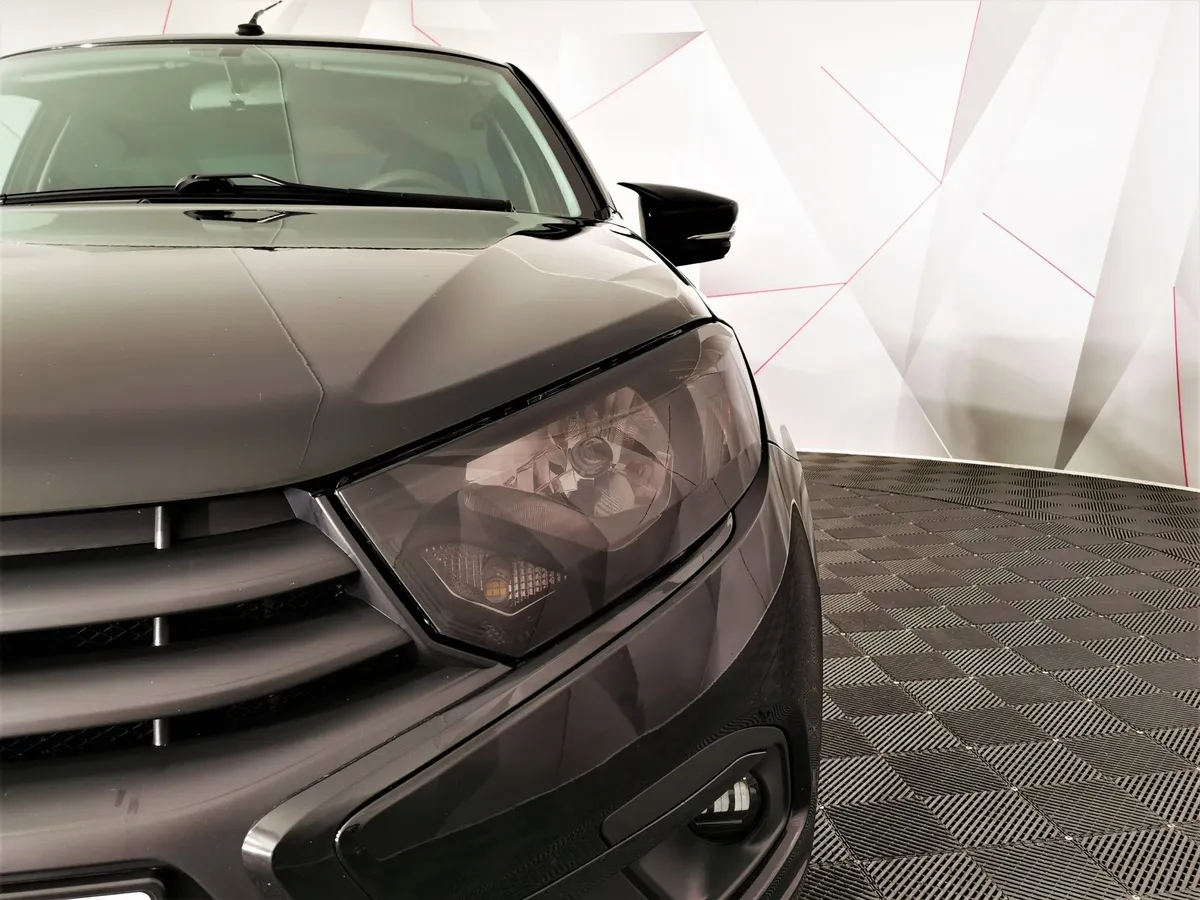 ВАЗ (Lada) Granta 1.6 MT 8кл (87 л.с.) Черный в АВИЛОН. Слайд №10