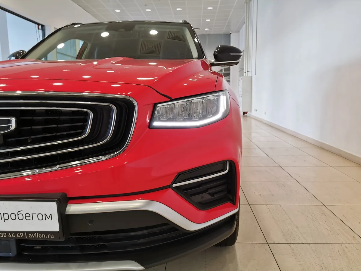 Geely Atlas Pro 1.5T 7DCT AWD (177 л.с.) Flagship Красный в АВИЛОН. Слайд №10