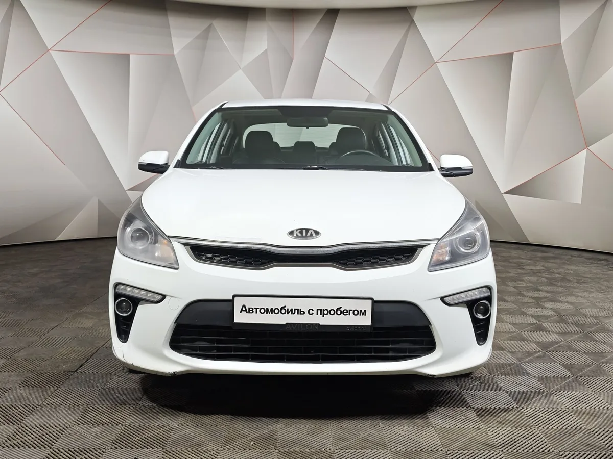 Kia Rio 1.6 AT (123 л.с.) Белый в АВИЛОН. Слайд №7