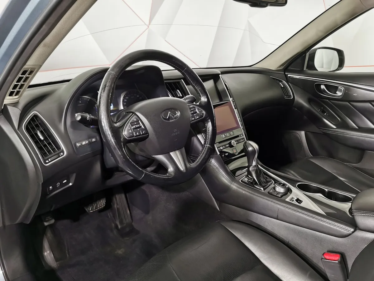 Infiniti Q50 2.0 T AT (211 л.с.) Серый в АВИЛОН. Слайд №17