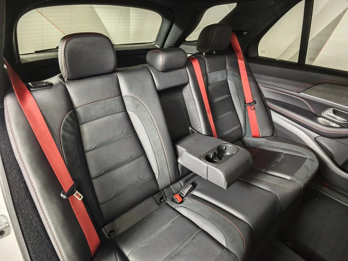 Mercedes-Benz GLE 53 9G 4MATIC+ (435 л.с.) Белый в АВИЛОН. Слайд №17