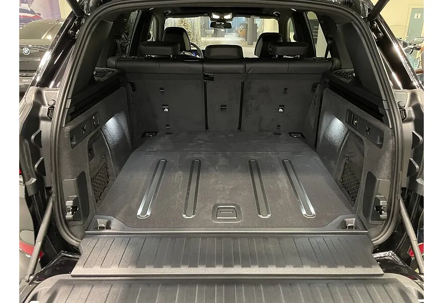 BMW X5 xDrive40d Steptronic (352 л.с.) Черный в АВИЛОН. Слайд №18