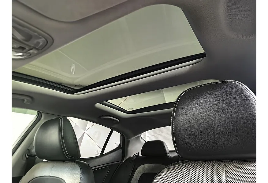 Kia Optima 2.4 MPI AT (180 л.с.) Premium Серебристый в АВИЛОН. Слайд №25