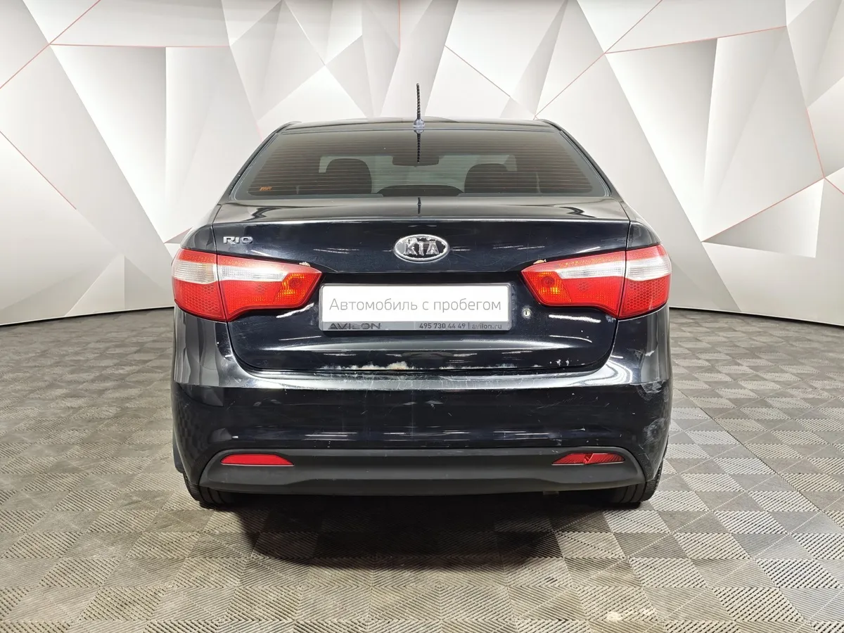 Kia Rio 1.4 MT (107 л.с.) Черный в АВИЛОН. Слайд №8