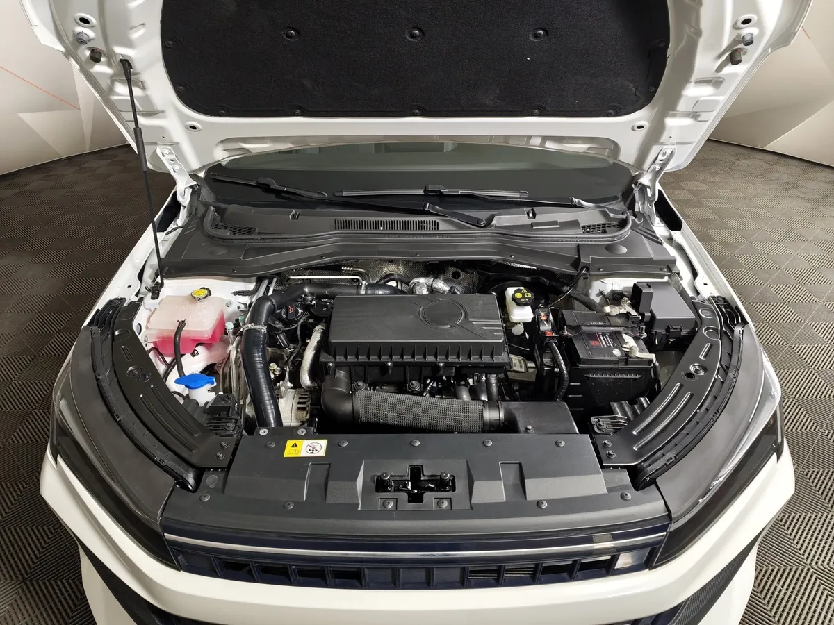 Москвич 6 1.5T CVT 2WD (136 л.с.) Business Белый в АВИЛОН. Слайд №11