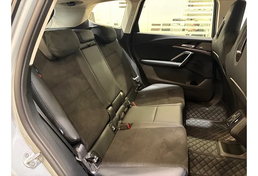 BMW X1 xDrive25 Li (204 л.с.) Серый в АВИЛОН. Слайд №8