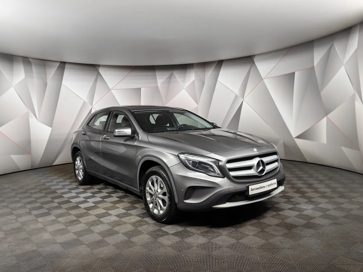 Mercedes-Benz GLA 200 7G-DCT (150 л.с.) Особая серия Серый в АВИЛОН. Слайд №3