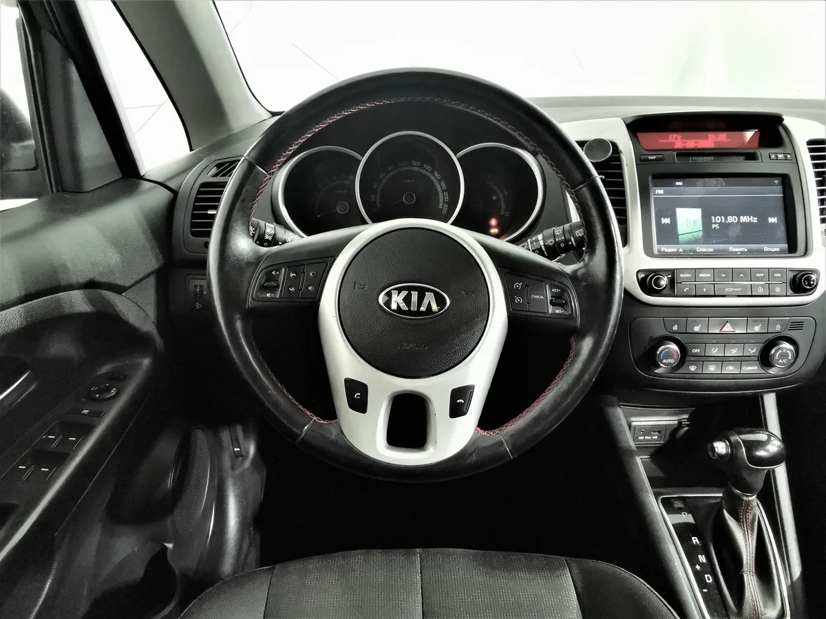 Kia Venga 1.6 AT (125 л.с.) Коричневый в АВИЛОН. Слайд №19