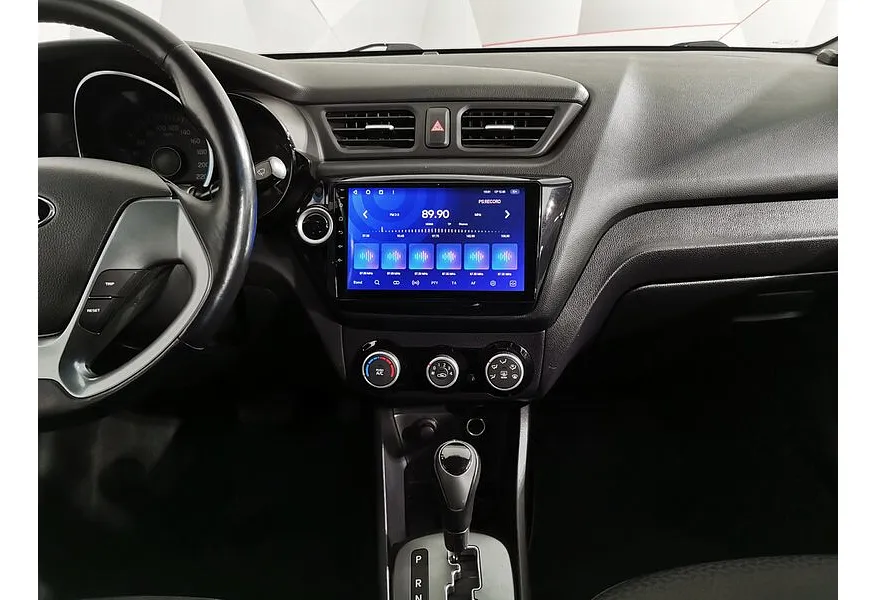 Kia Rio 1.4 AT (107 л.с.) Серебристый в АВИЛОН. Слайд №12