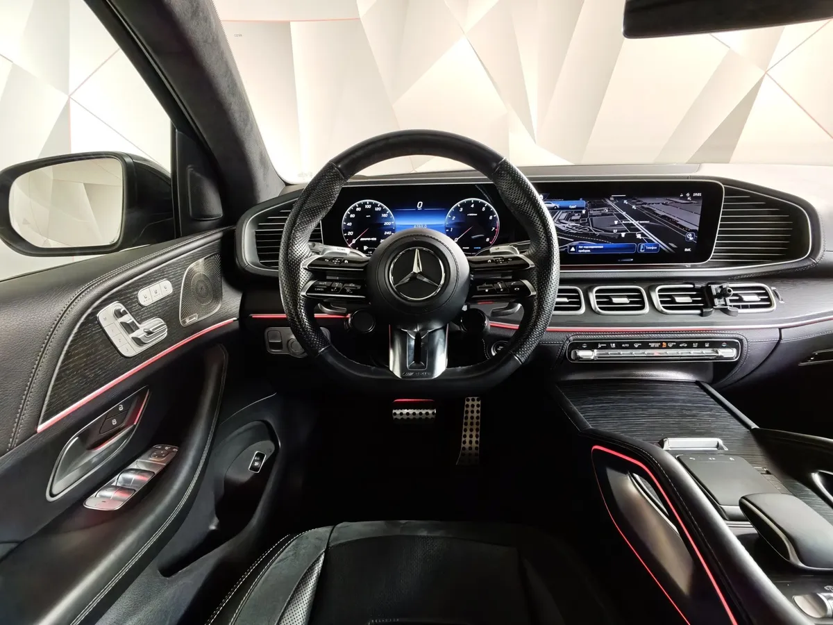 Mercedes-Benz GLE Купе AMG 53 9G-TRONIC 4MATIC+ (435 л.с.) Черный в АВИЛОН. Слайд №20