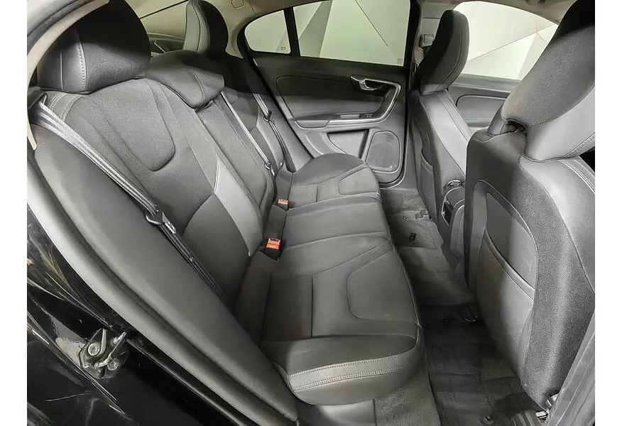 Volvo S60 1.6 T4 Turbo Powershift (180 л.с.) Черный в АВИЛОН. Слайд №14