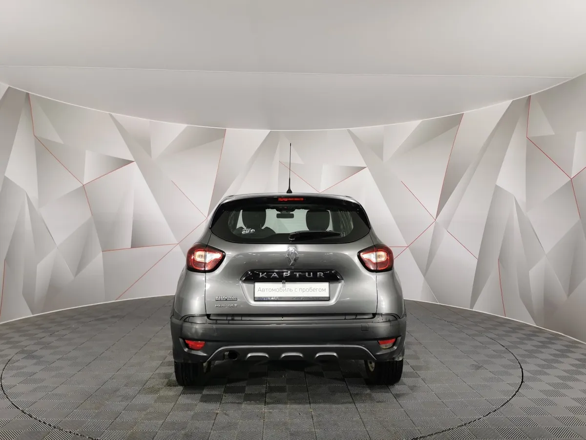 Renault Kaptur 1.6 MT (114 л.с.) Life Серый в АВИЛОН. Слайд №8