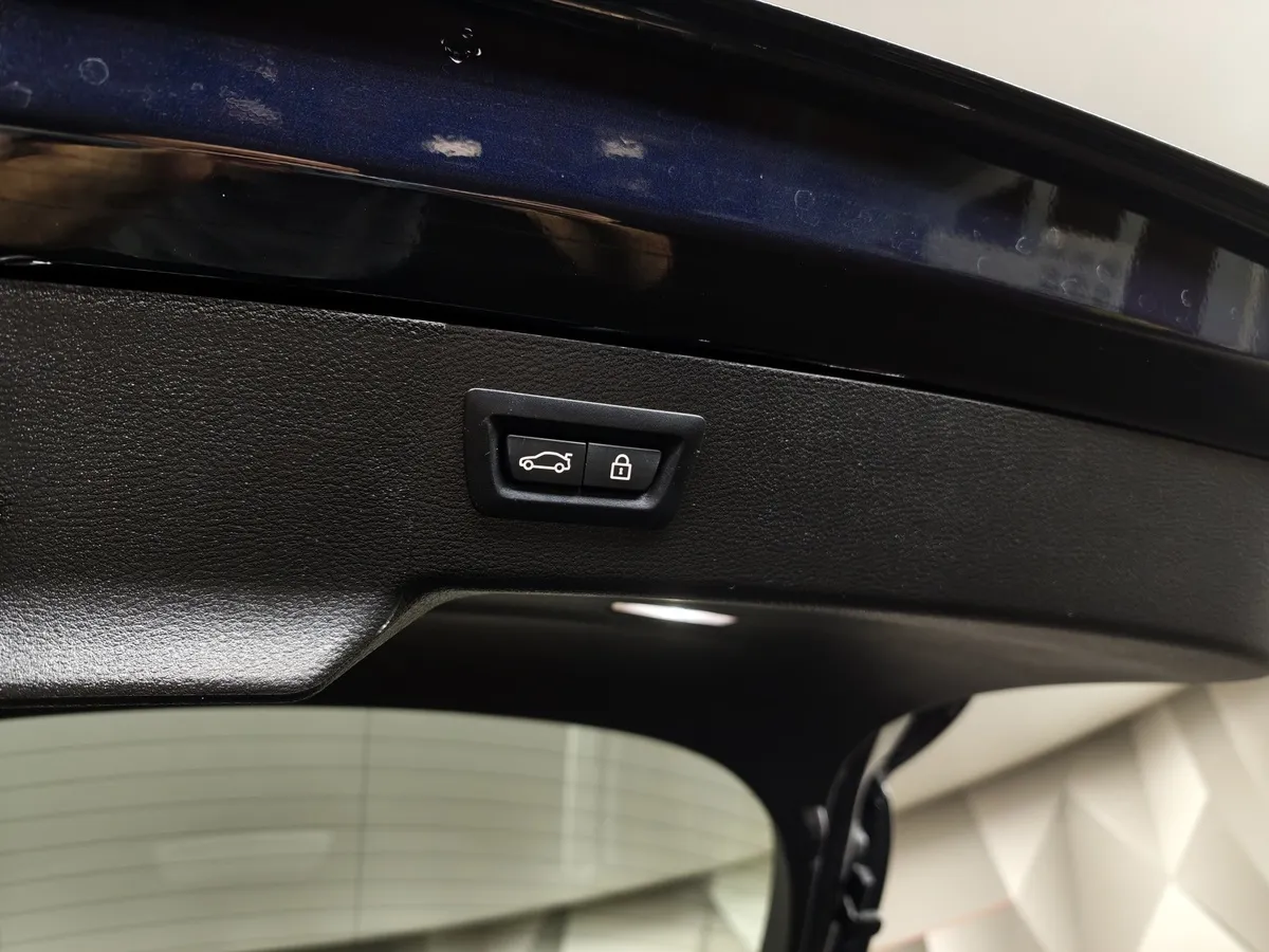 BMW X6 xDrive40d Steptronic (313 л.с.) Черный в АВИЛОН. Слайд №16