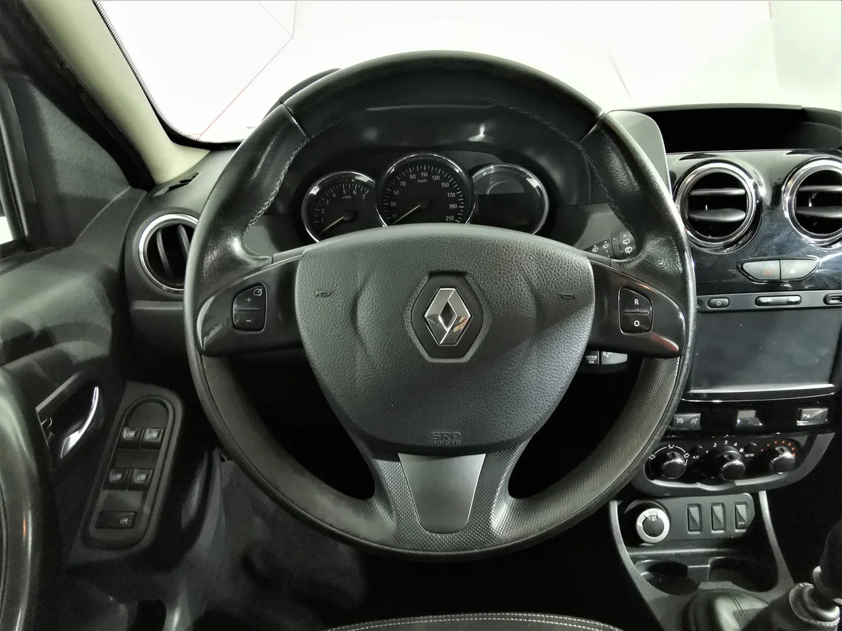 Renault Duster 2.0 MT 4x4 (143 л.с.) Серый в АВИЛОН. Слайд №19