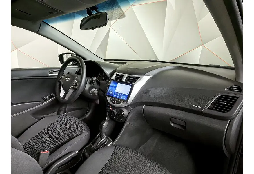 Hyundai Solaris 1.6 AT (123 л.с.) Comfort Черный в АВИЛОН. Слайд №10