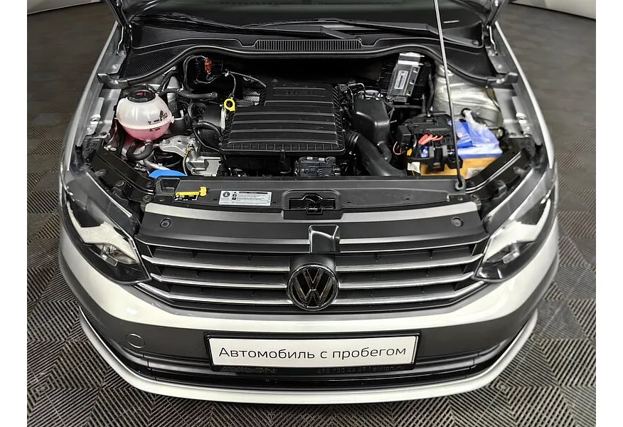 Volkswagen Polo 1.6 MPI AT (110 л.с.) Drive Серебристый в АВИЛОН. Слайд №11