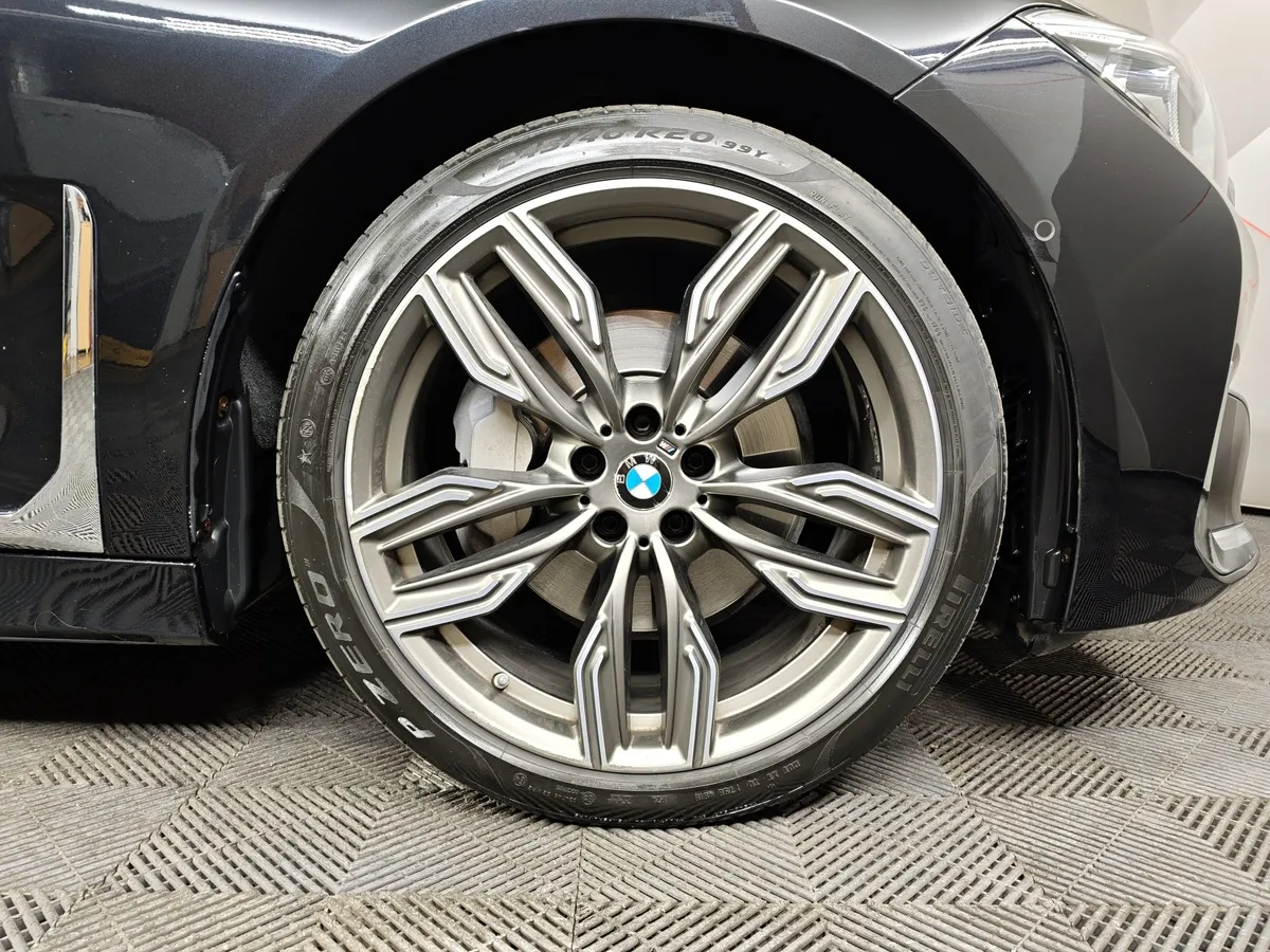 BMW 7 серия 730Ld xDrive AT (249 л.с.) Base (Локальная сборка) Черный в АВИЛОН. Слайд №7