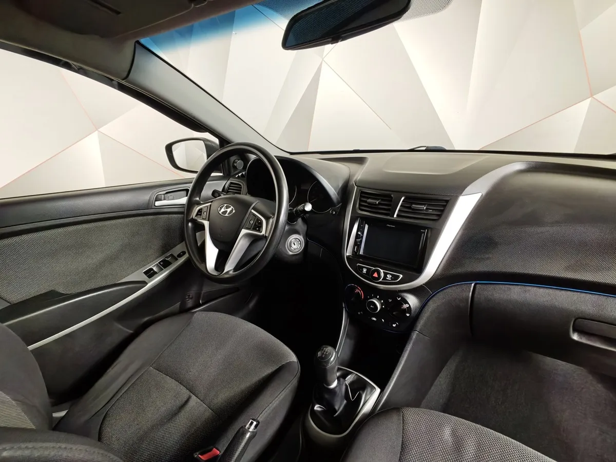 Hyundai Solaris 1.4 MT (100 л.с.) Active Plus Серый в АВИЛОН. Слайд №11