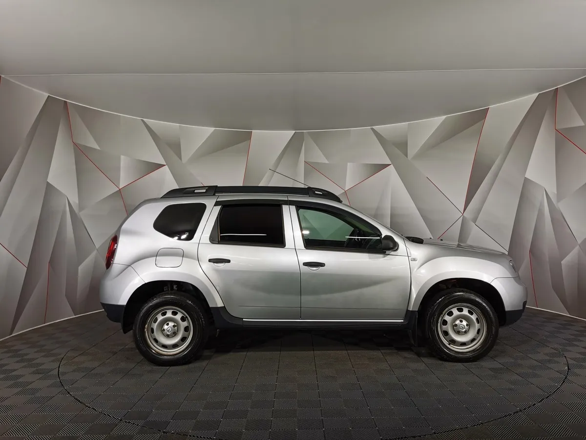 Renault Duster 2.0 MT 4x4 (143 л.с.) Серый в АВИЛОН. Слайд №6