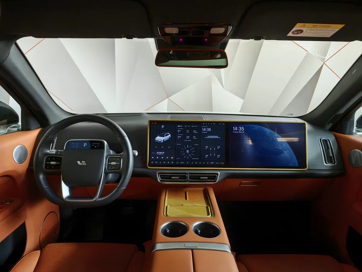 Li Auto L7 1.5 AT 4WD (449 л.с.) Max Белый в АВИЛОН. Слайд №13