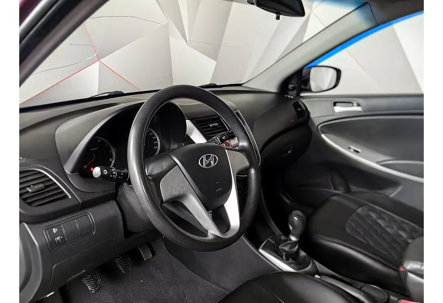 Hyundai Solaris 1.6 MT (123 л.с.) Active Plus Фиолетовый в АВИЛОН. Слайд №17