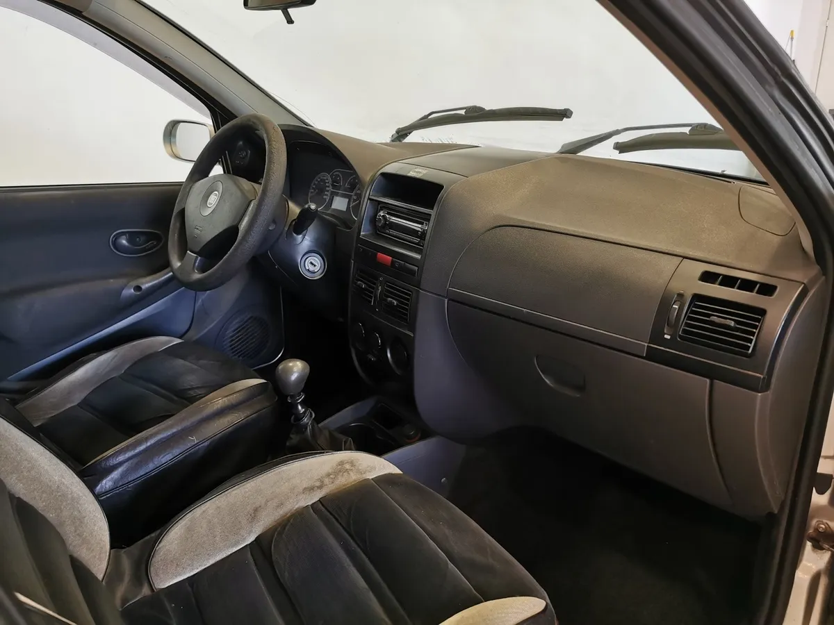 Fiat Albea 1.4 MT (77 л.с.) Серебристый в АВИЛОН. Слайд №10