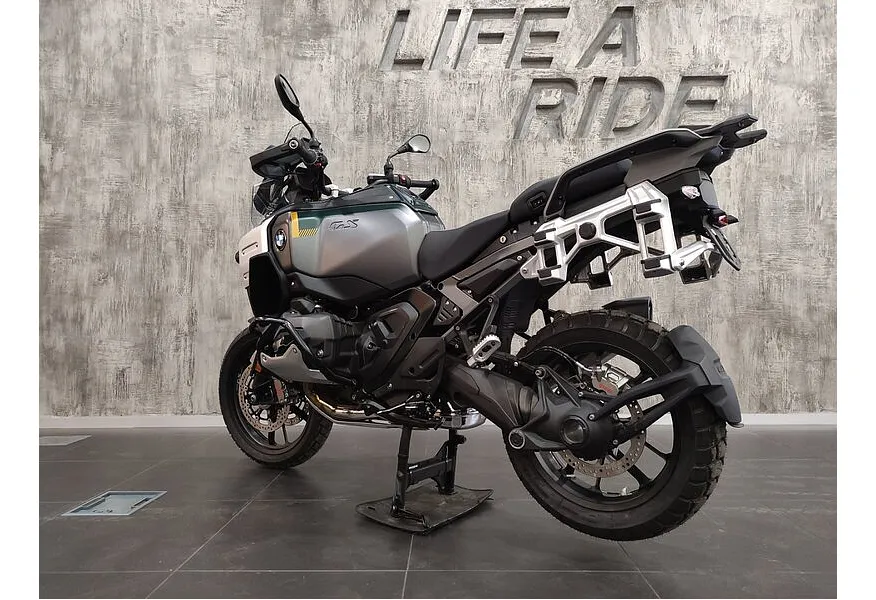 BMW Motorrad R 1300 GS Adventure R 1300 GS Adventure 1300 см³ (145) 1300 Зеленый в АВИЛОН. Слайд №5